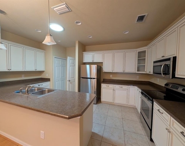 12750 Nw 11th Place - Photo Thumbnail 8