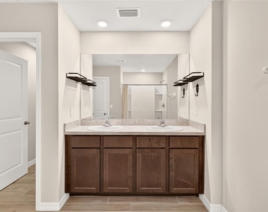 13633 Nw 14th Place - Photo Thumbnail 39