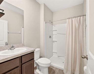 13633 Nw 14th Place - Photo Thumbnail 26