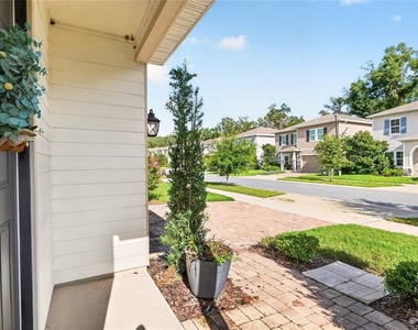 13633 Nw 14th Place - Photo Thumbnail 4