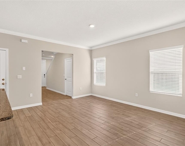13633 Nw 14th Place - Photo Thumbnail 14