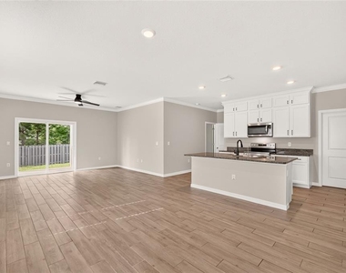 13633 Nw 14th Place - Photo Thumbnail 10
