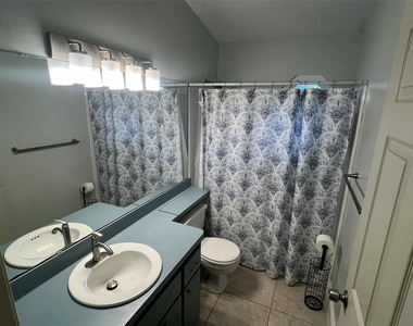 4617 Nw 21st Street - Photo Thumbnail 21