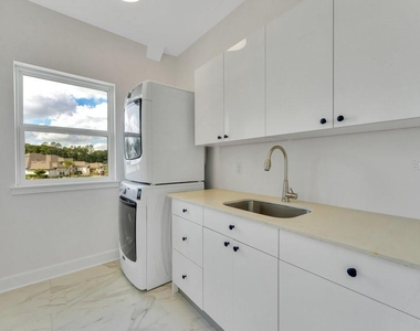 10468 Sw 32nd Avenue - Photo Thumbnail 29