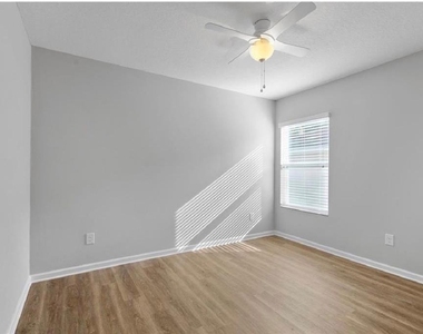39 Auberry Drive - Photo Thumbnail 18