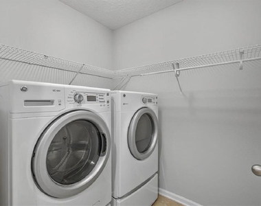 39 Auberry Drive - Photo Thumbnail 23