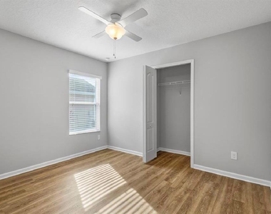 39 Auberry Drive - Photo Thumbnail 20