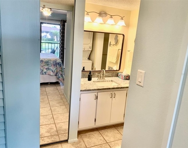 19505 Quesada Avenue - Photo Thumbnail 20