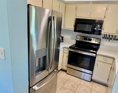 19505 Quesada Avenue - Photo Thumbnail 11