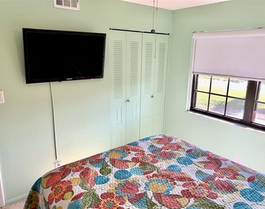 19505 Quesada Avenue - Photo Thumbnail 28