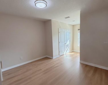 8653 Palmer Park Circle - Photo Thumbnail 9
