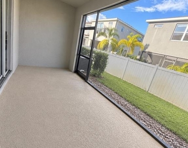 8653 Palmer Park Circle - Photo Thumbnail 11