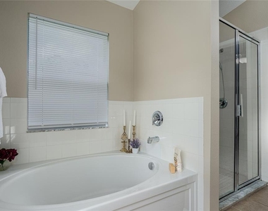 5231 119th Terrace E - Photo Thumbnail 7