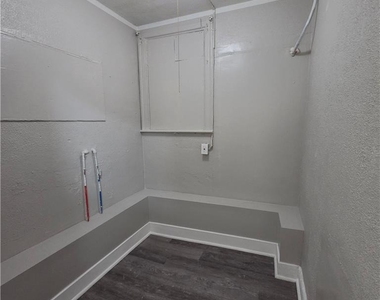 104 N 8th Street - Photo Thumbnail 9