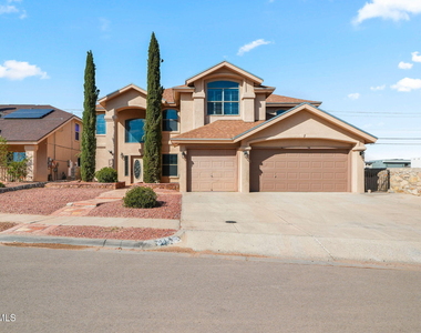 695 Paseo Del Mar Drive - Photo Thumbnail 4