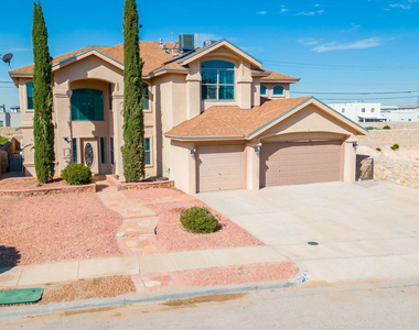 695 Paseo Del Mar Drive - Photo Thumbnail 3