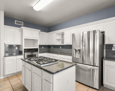695 Paseo Del Mar Drive - Photo Thumbnail 28