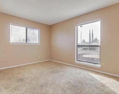 1718 Russ Randall Street - Photo Thumbnail 9