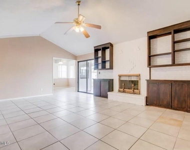 1718 Russ Randall Street - Photo Thumbnail 2