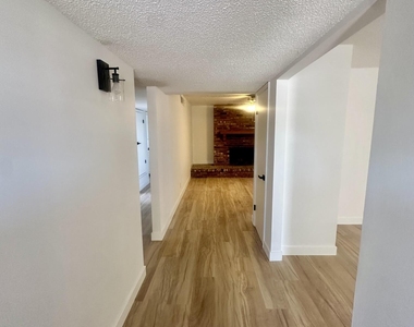 4128 Perth Drive - Photo Thumbnail 3