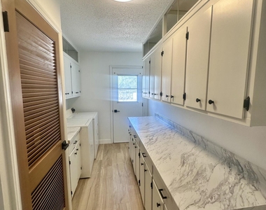 4128 Perth Drive - Photo Thumbnail 7