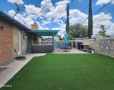 9008 Turrentine Drive - Photo Thumbnail 18