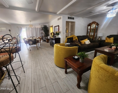 9008 Turrentine Drive - Photo Thumbnail 5