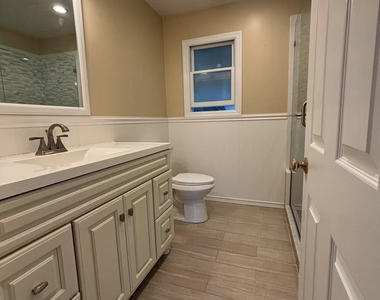 36 Nicholas Avenue - Photo Thumbnail 8