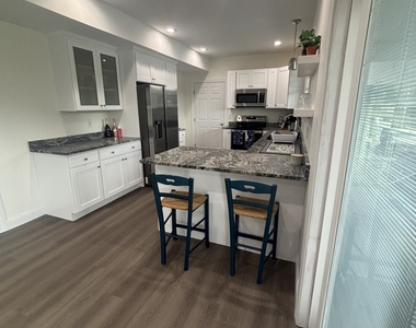 67 Lake Drive - Photo Thumbnail 6