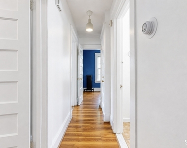21 Parmalee Avenue - Photo Thumbnail 5