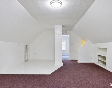 21 Parmalee Avenue - Photo Thumbnail 13