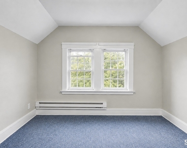 21 Parmalee Avenue - Photo Thumbnail 14