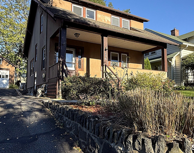 136 Mead Avenue - Photo Thumbnail 10
