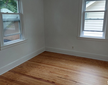 136 Mead Avenue - Photo Thumbnail 8