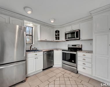 7 Cottonwood Drive - Photo Thumbnail 5