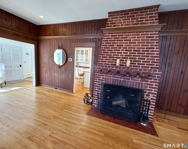 20 Norwalk Avenue - Photo Thumbnail 10