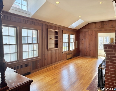 20 Norwalk Avenue - Photo Thumbnail 12