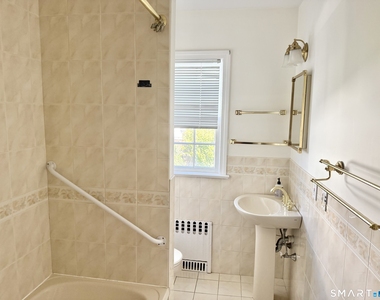 20 Norwalk Avenue - Photo Thumbnail 20
