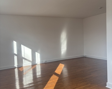 70 Strawberry Hill Avenue - Photo Thumbnail 7