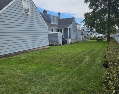 11 Brightwater Road - Photo Thumbnail 15