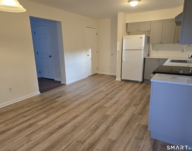 48-c Morgan Avenue - Photo Thumbnail 15