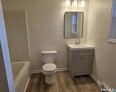 48-c Morgan Avenue - Photo Thumbnail 9