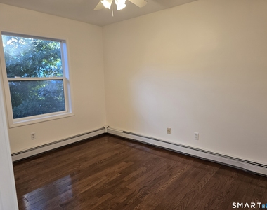 48-c Morgan Avenue - Photo Thumbnail 6