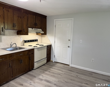17 Farmington Avenue - Photo Thumbnail 24