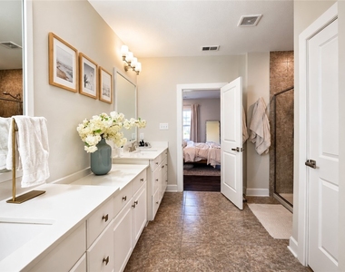 4303 Spruce Rd - Photo Thumbnail 25