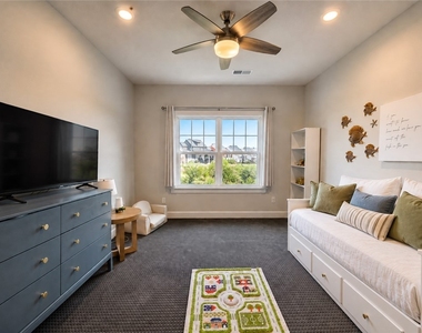 4303 Spruce Rd - Photo Thumbnail 32