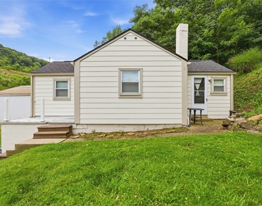 424 Glenfield Road - Photo Thumbnail 3