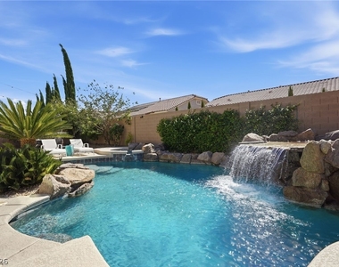 10807 Osceola Mills Street - Photo Thumbnail 9