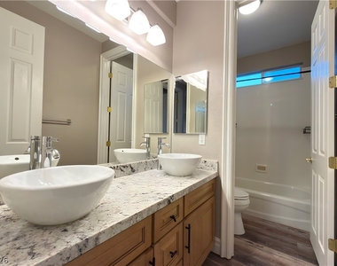 10807 Osceola Mills Street - Photo Thumbnail 16