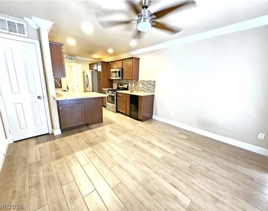 432 Winthrop Place - Photo Thumbnail 8